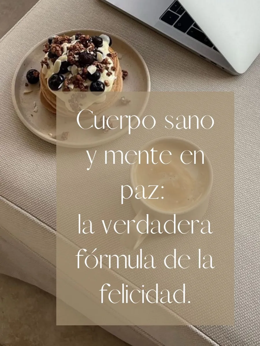Pieza gráfica de Fit Mind Online con la frase «Cuerpo sano y mente en paz: la verdadera fórmula de la felicidad»